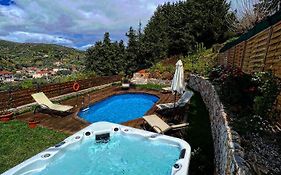 Ampelos Cretan Villa - Private Pool & Heated Ozone Jacuzzi
